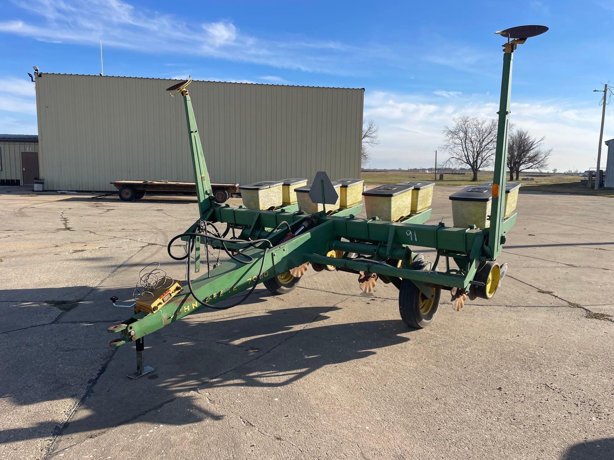 John Deere 7000 Equipment Image0