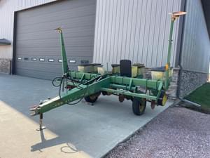 John Deere 7000 Image