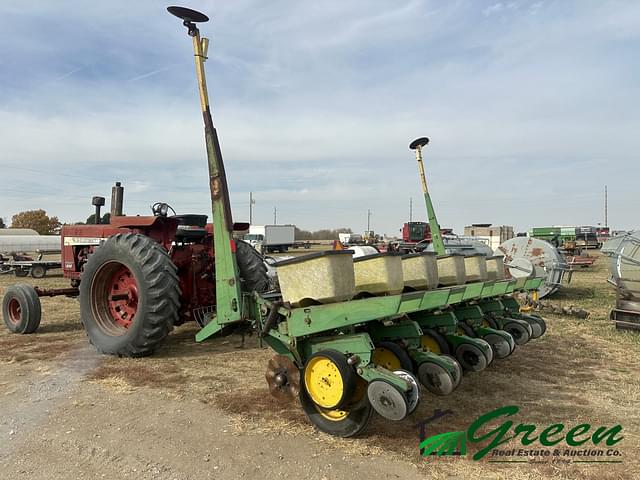 Image of John Deere 7000 equipment image 3