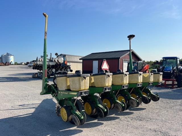 Image of John Deere 7000 equipment image 4