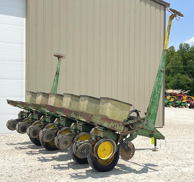 Image of John Deere 7000 equipment image 4