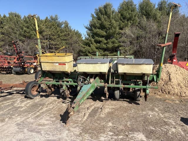 Image of John Deere P7000 equipment image 2