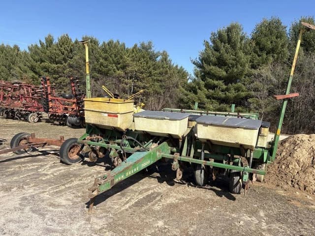 Image of John Deere P7000 equipment image 1