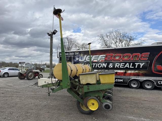 Image of John Deere 7000 equipment image 1