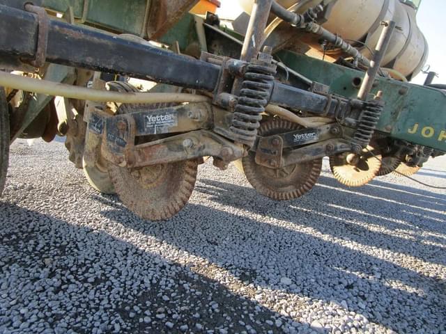 Image of John Deere 7000 equipment image 4