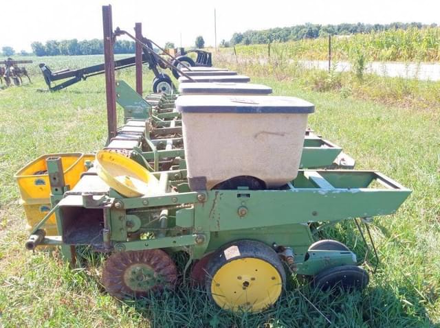 Image of John Deere 7000 equipment image 3