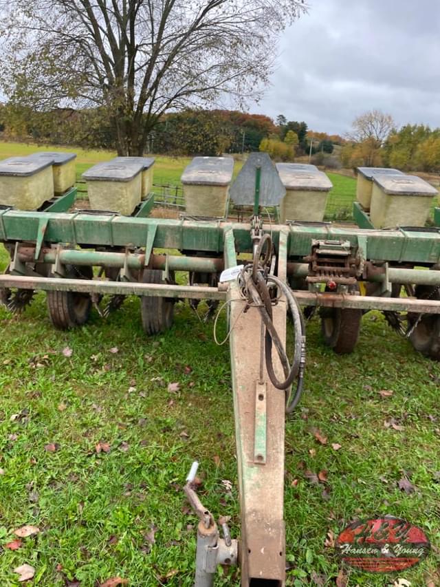 Image of John Deere 7000 equipment image 3