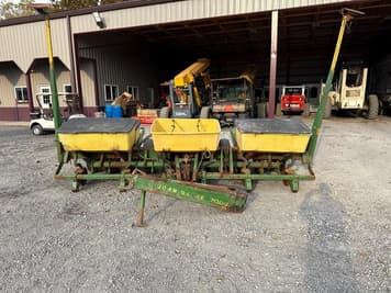 Main image John Deere 7000