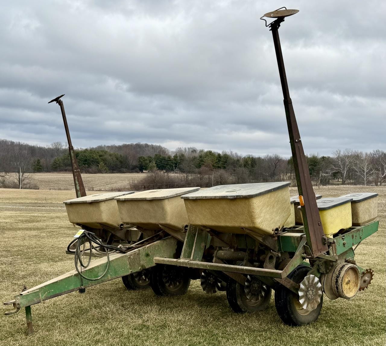John Deere 7000 Equipment Image0