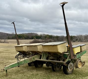 Main image John Deere 7000