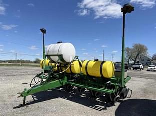 John Deere 7000 Equipment Image0