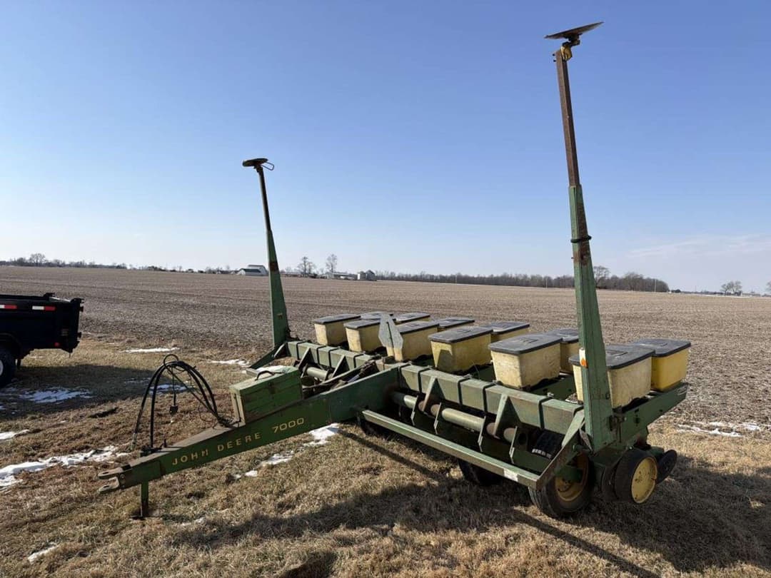 Image of John Deere P7000 Primary image