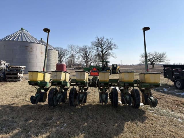 Image of John Deere P7000 equipment image 3