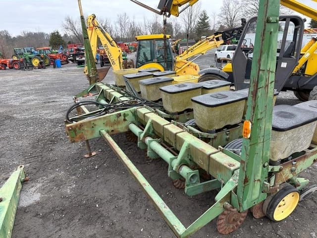 Image of John Deere 7000 equipment image 3