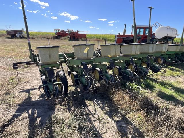 Image of John Deere 7000 equipment image 4