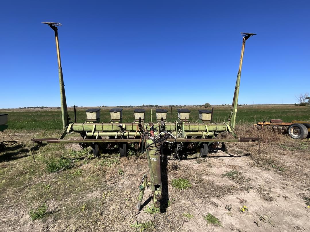 Image of John Deere 7000 Primary image