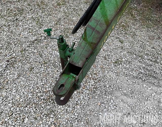 Image of John Deere 7000 equipment image 4