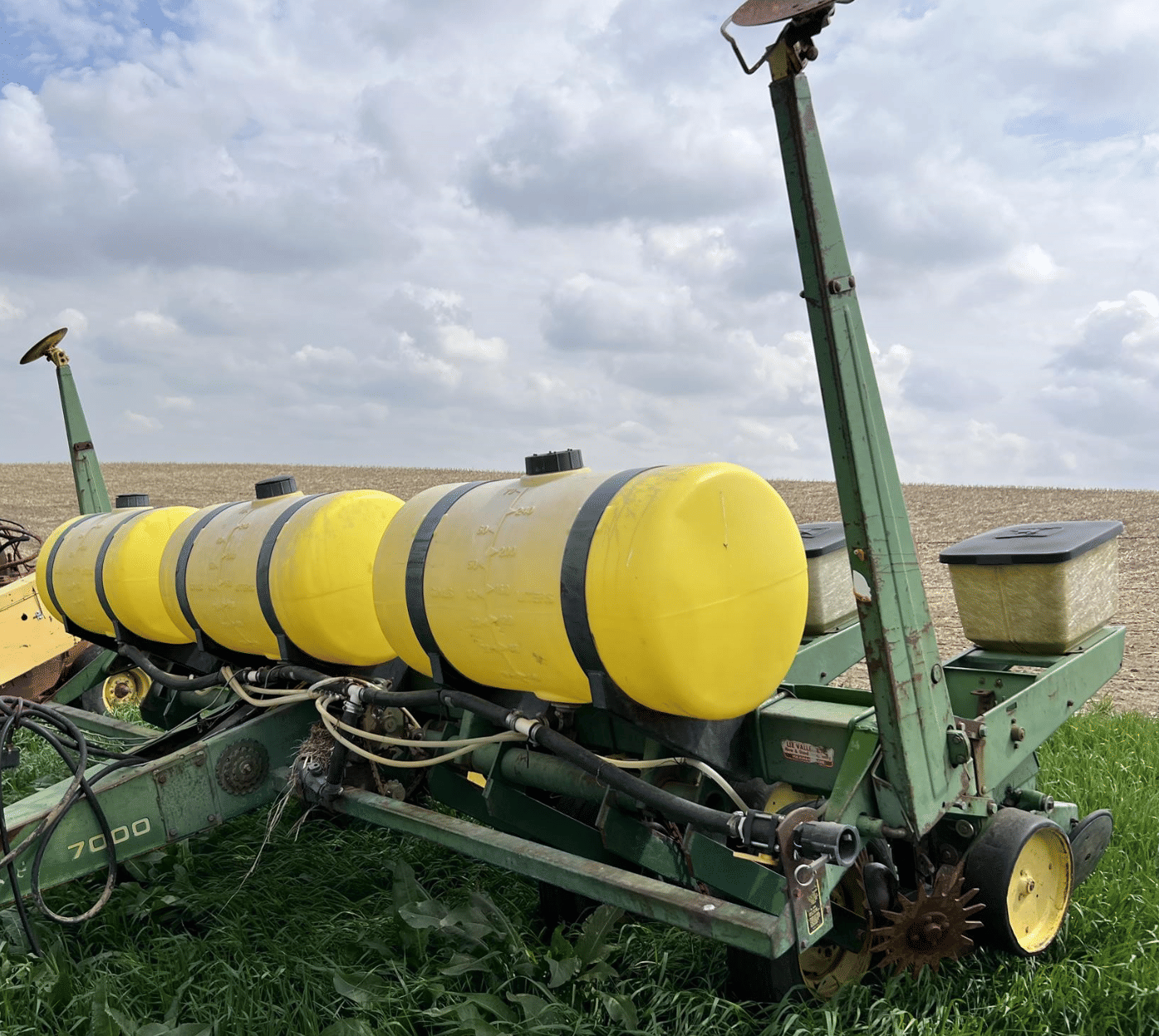 Main image John Deere 7000