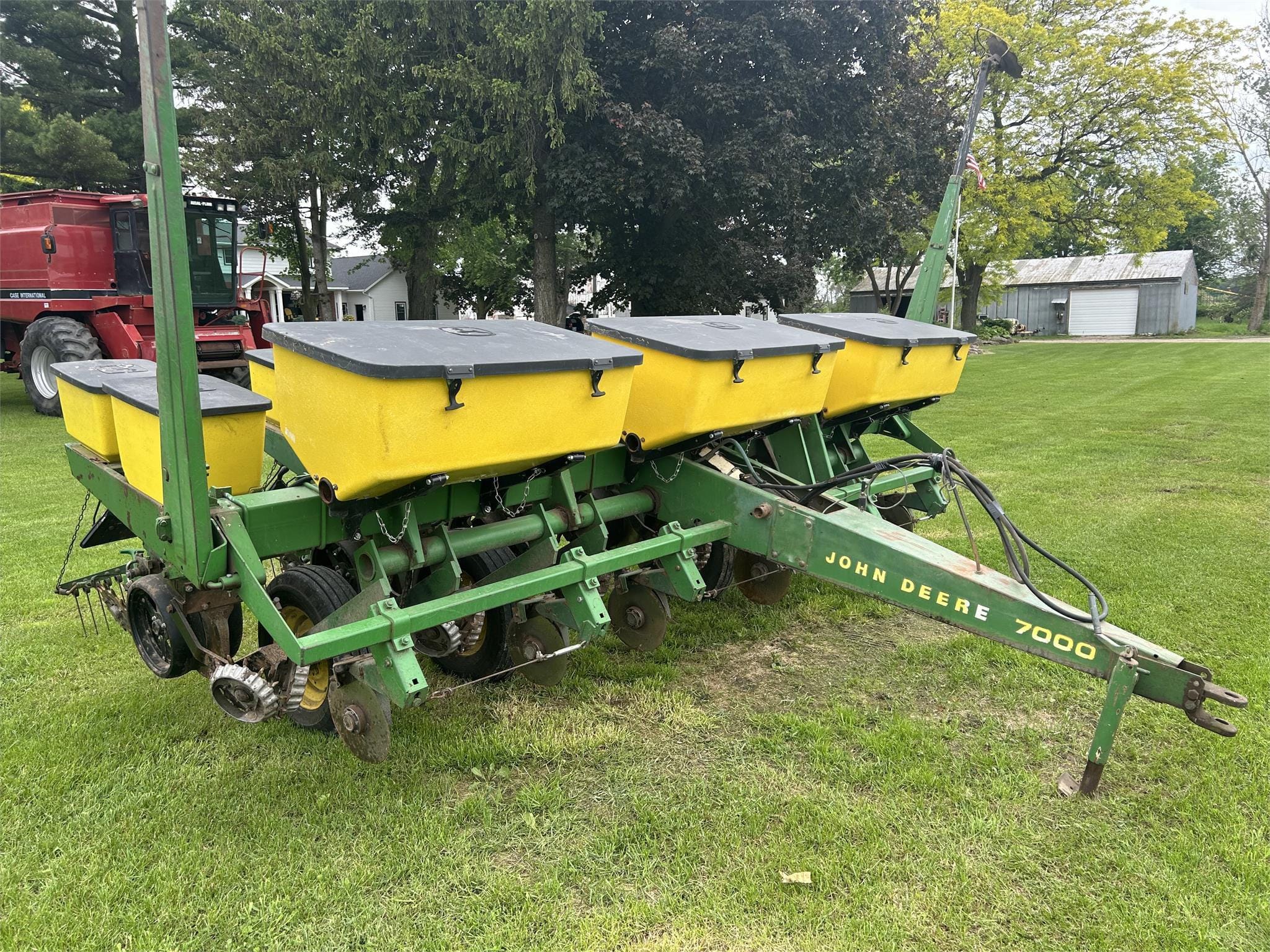 Main image John Deere 7000