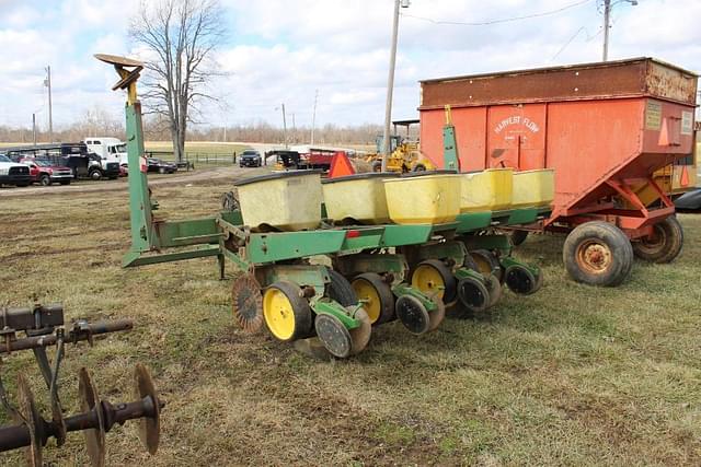 Image of John Deere 7000 equipment image 4