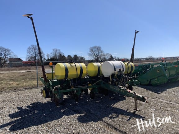 Main image John Deere 7000