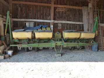 Main image John Deere 7000