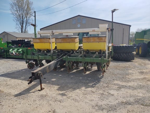 Main image John Deere 7000