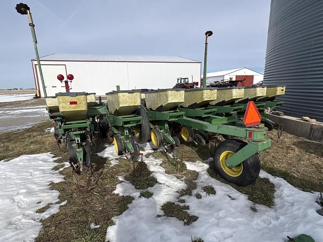 Image of John Deere 7000 equipment image 4