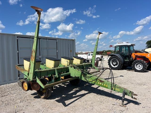 Image of John Deere 7000 Primary image