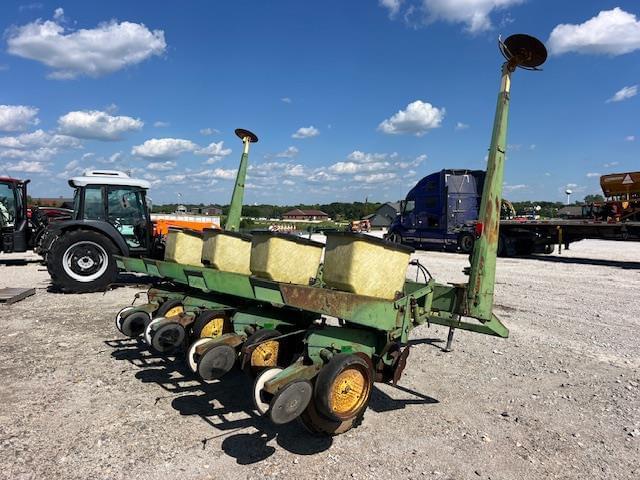 Image of John Deere 7000 equipment image 2