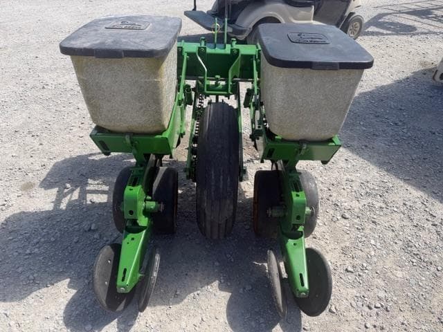 Image of John Deere 7000 equipment image 4