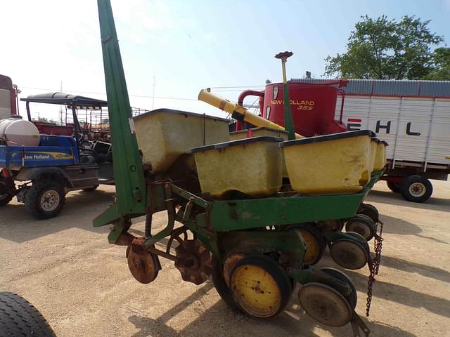 Image of John Deere 1750 equipment image 3