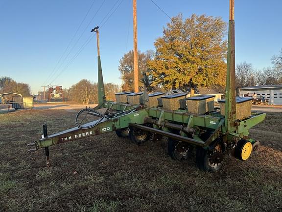 Image of John Deere 7000 equipment image 4