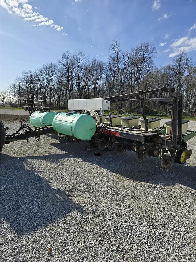 Image of John Deere 7000 equipment image 3