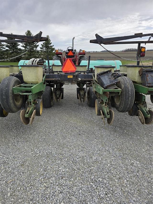 Image of John Deere 7000 equipment image 4