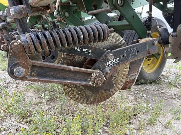 Image of John Deere 7000 equipment image 4