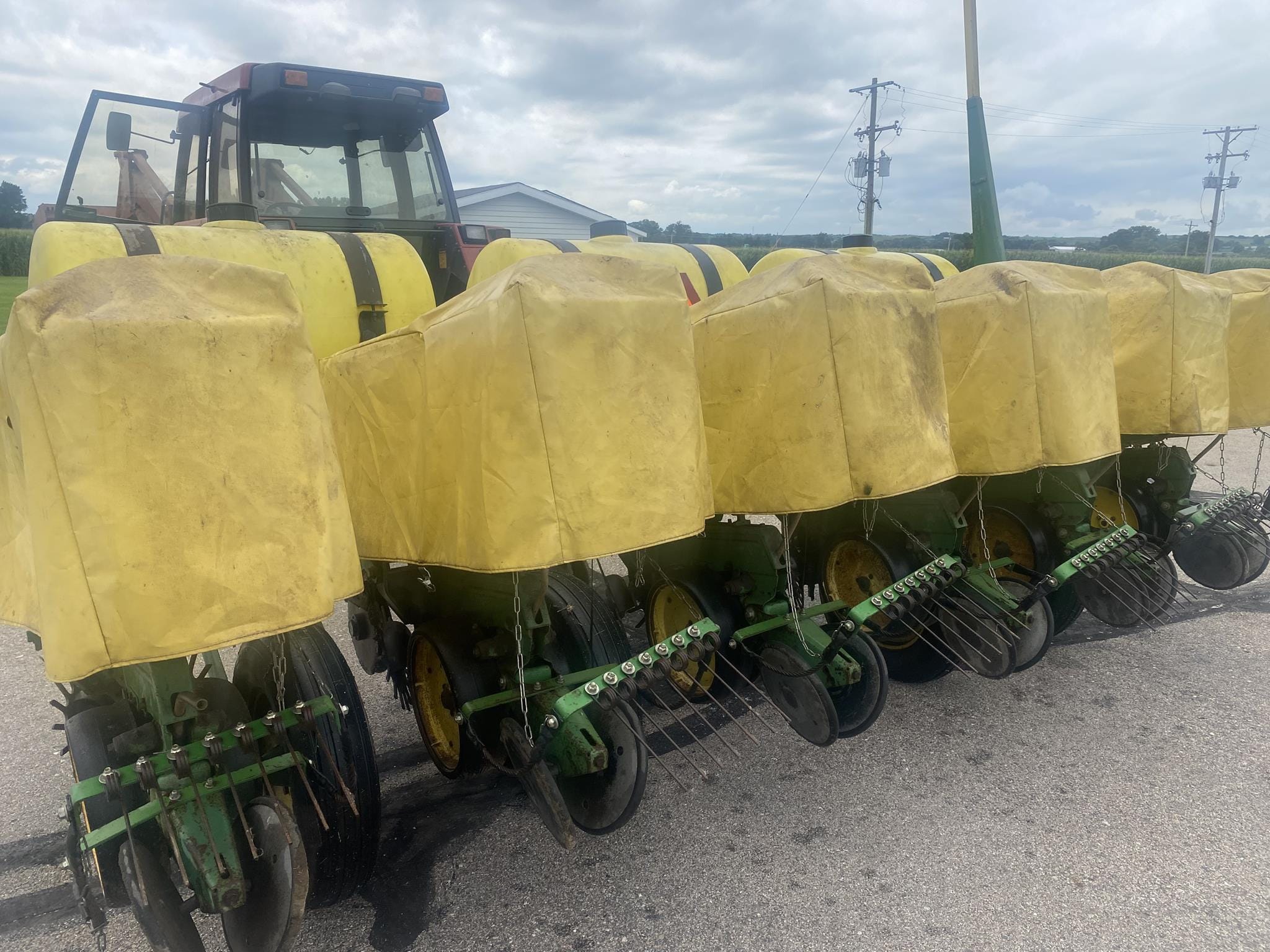 Main image John Deere 7000