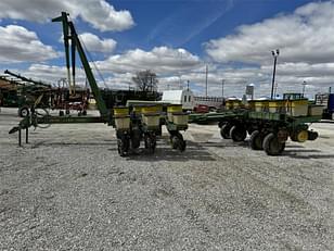 Main image John Deere 7000 1