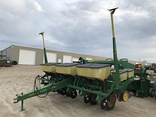 Main image John Deere 7000 10