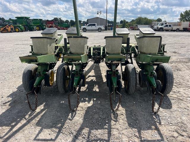 Image of John Deere 7000 equipment image 4