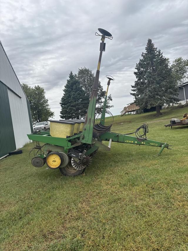 Image of John Deere 7000 equipment image 4