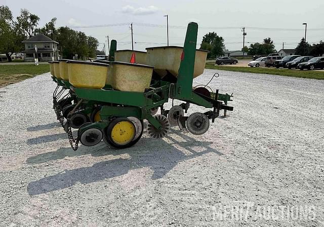 Image of John Deere 7000 equipment image 4