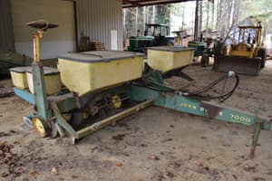 John Deere 7000 Image