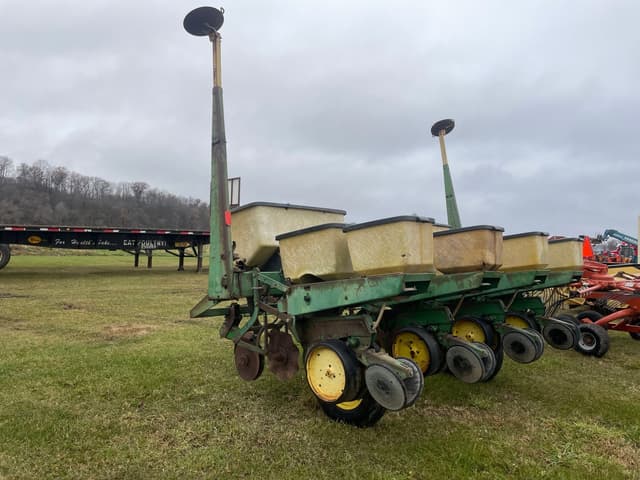 Image of John Deere 7000 equipment image 3