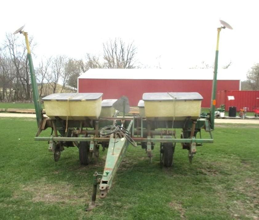 Main image John Deere 7000