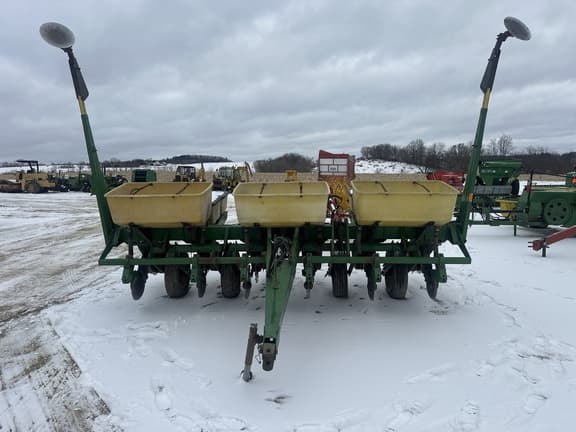 Image of John Deere 7000 equipment image 2