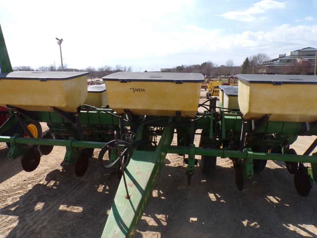 Image of John Deere 7000 equipment image 2