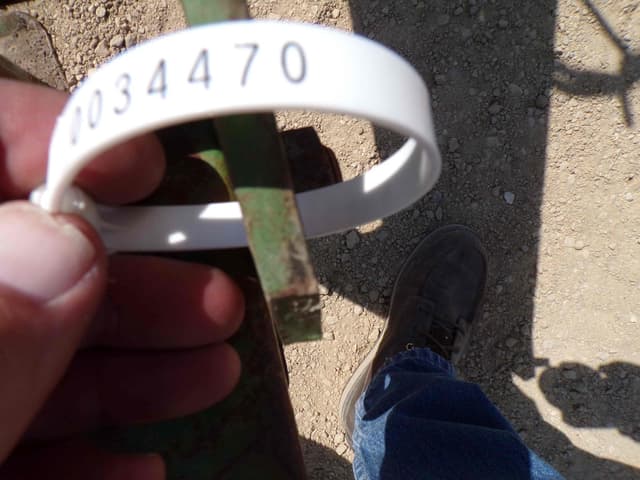 Image of John Deere 7000 equipment image 1