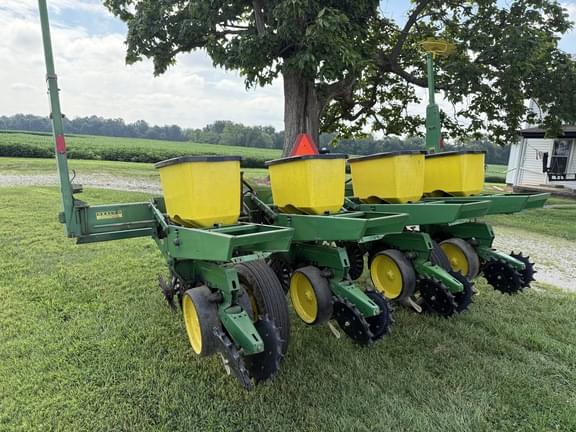 Image of John Deere 7000 equipment image 3