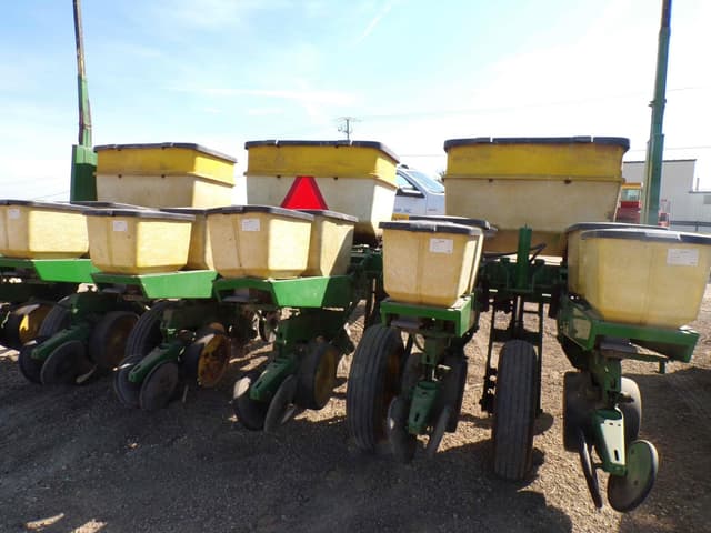 Image of John Deere 7000 equipment image 4